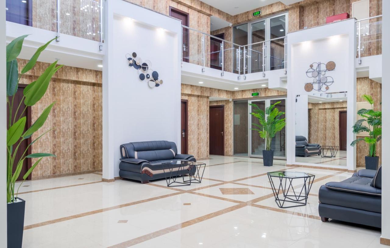 Aura Hotel Tbilisi Buitenkant foto